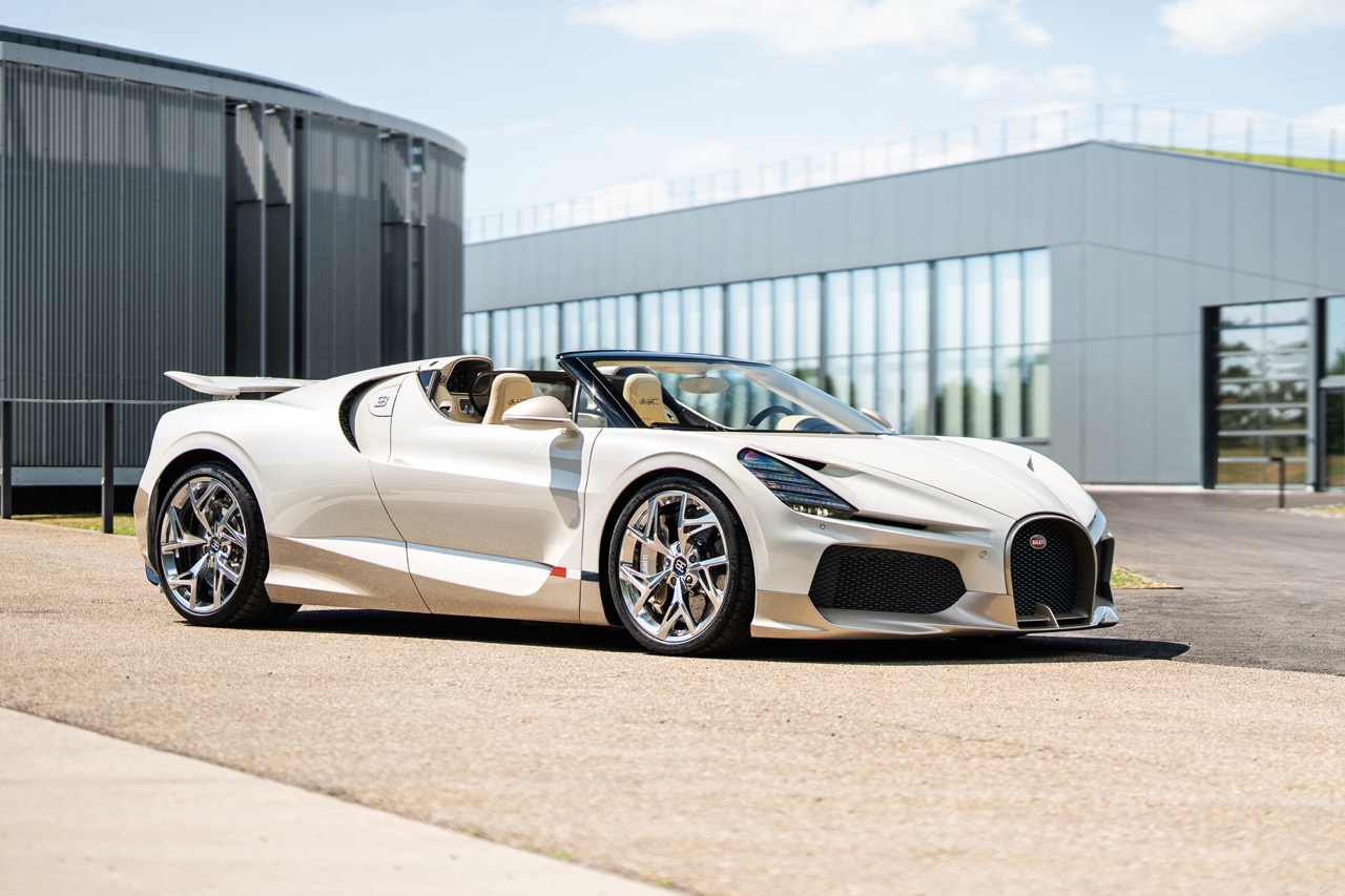 02 2606 BUGATTI-W16-Mistral-End-of-Production-1 Large.jpeg