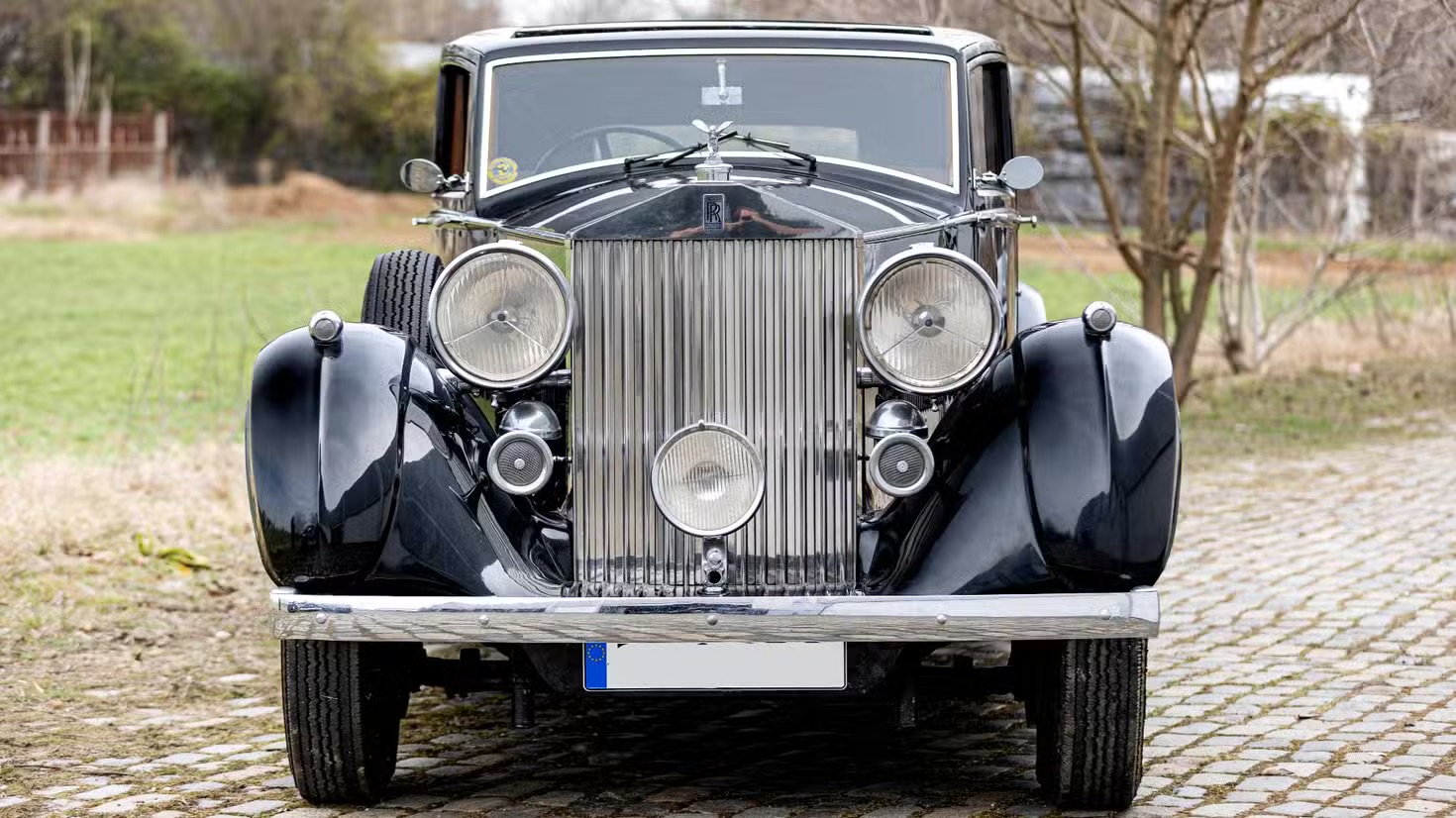 1-rolls-royce-phantom-anh-8.jpeg