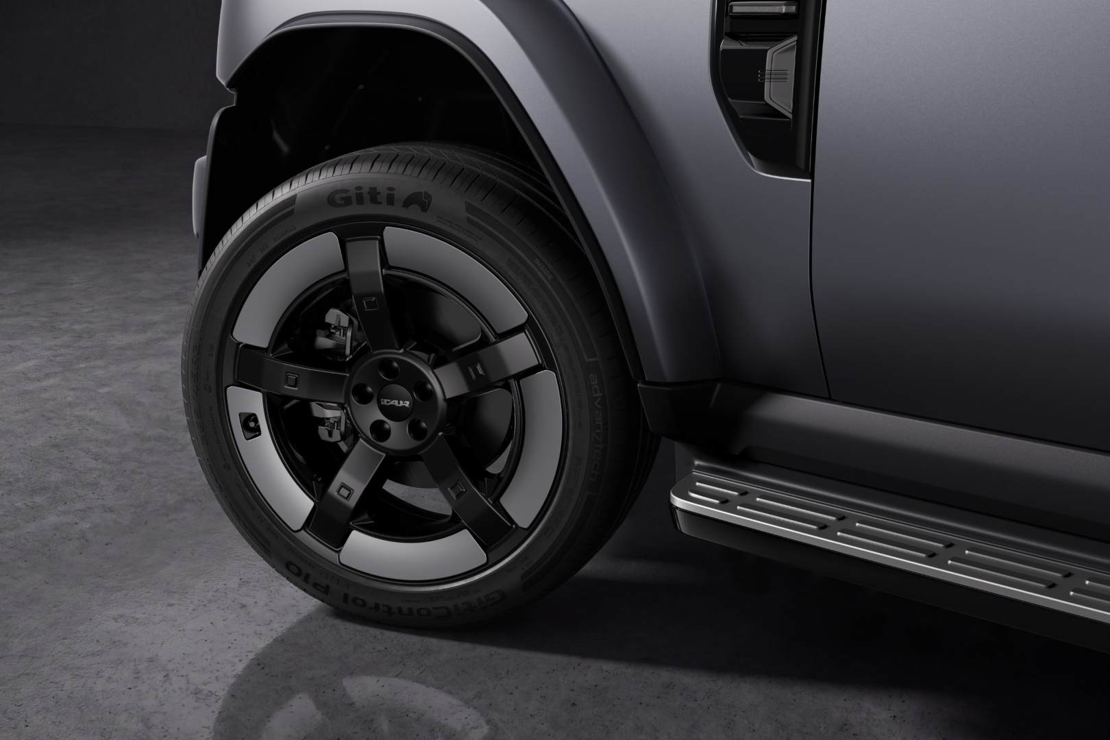 10 iCAUR V25 Wheel and Side Step Detail (Large).jpg