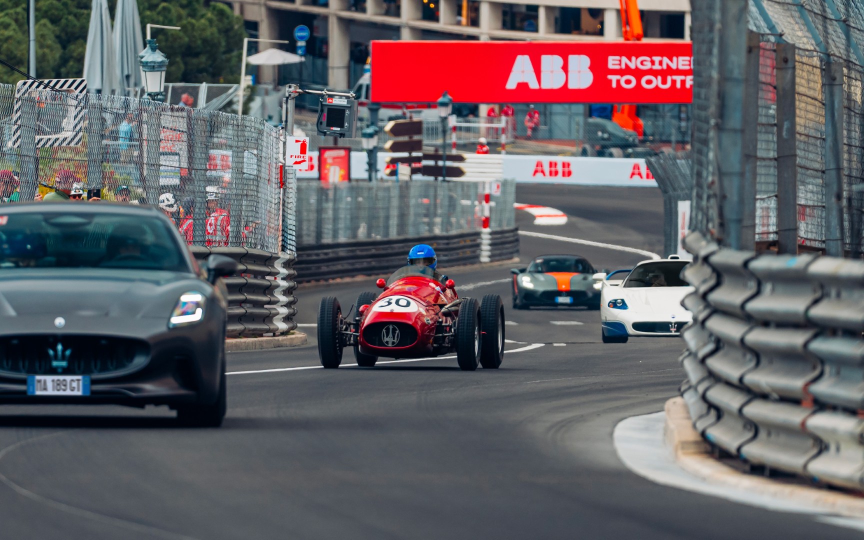 12__Maserati Parade_Monaco City Circuit (Large).jpg