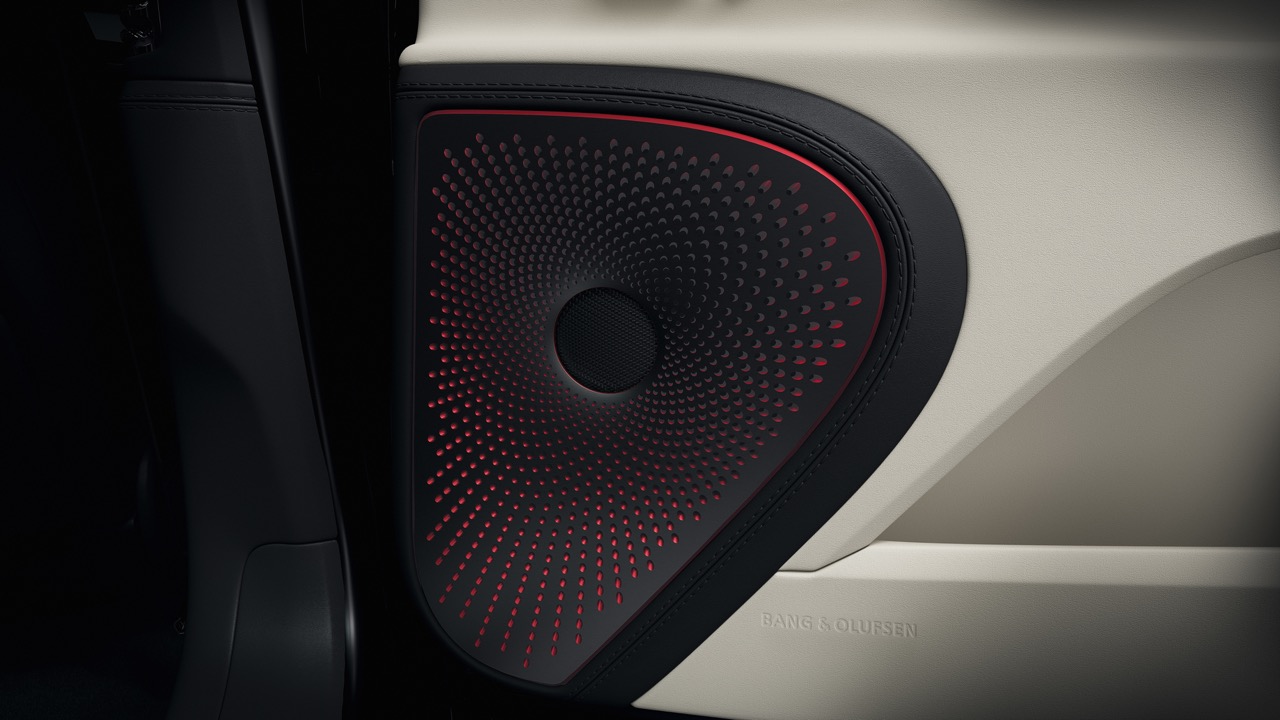 16 -PCG Interior Features -B&O Speaker-Pillarbox Red Large.jpeg