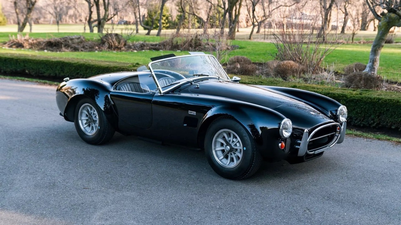 1966-Shelby-427-Roadster-Auction-New-1_result22 Large.jpeg