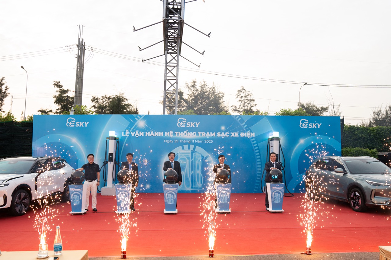 2. Điểm sạc nhanh đầu tiên của hợp tác chiến lược Tasco Auto và Esky chính thức đi vào hoạt đ...jpeg