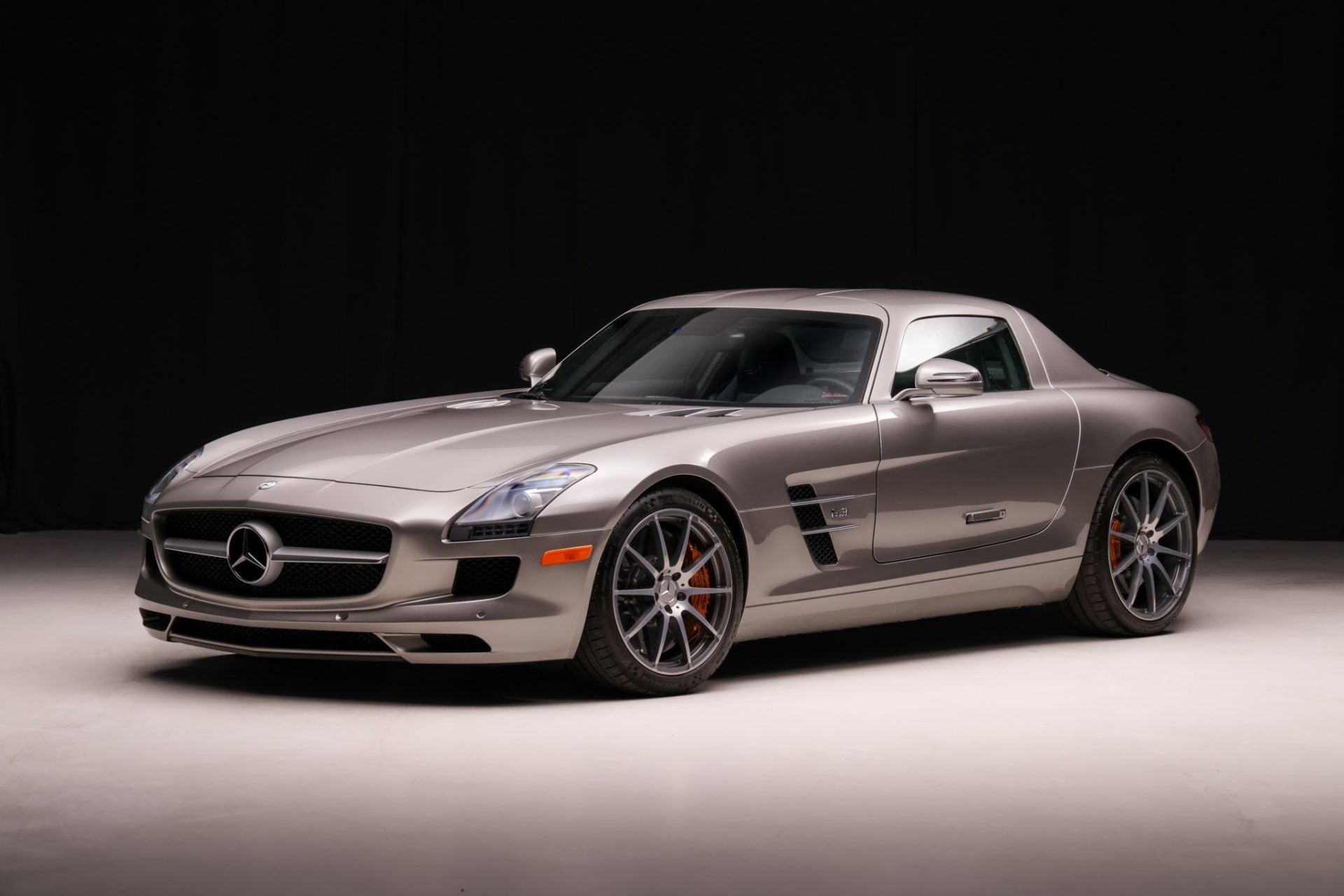 2011_mercedes-benz_sls-amg_img-3172-69696-scaled-959660.jpeg