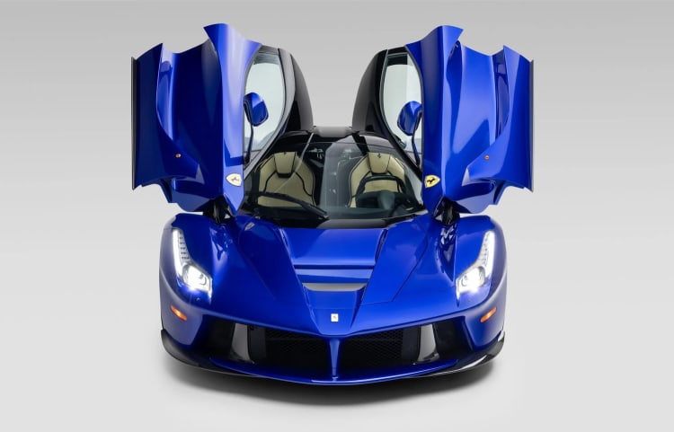 2014-ferrari-laferrari-01.jpg