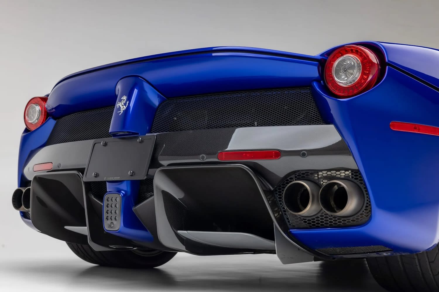 2014-ferrari-laferrari-07-952080.jpg