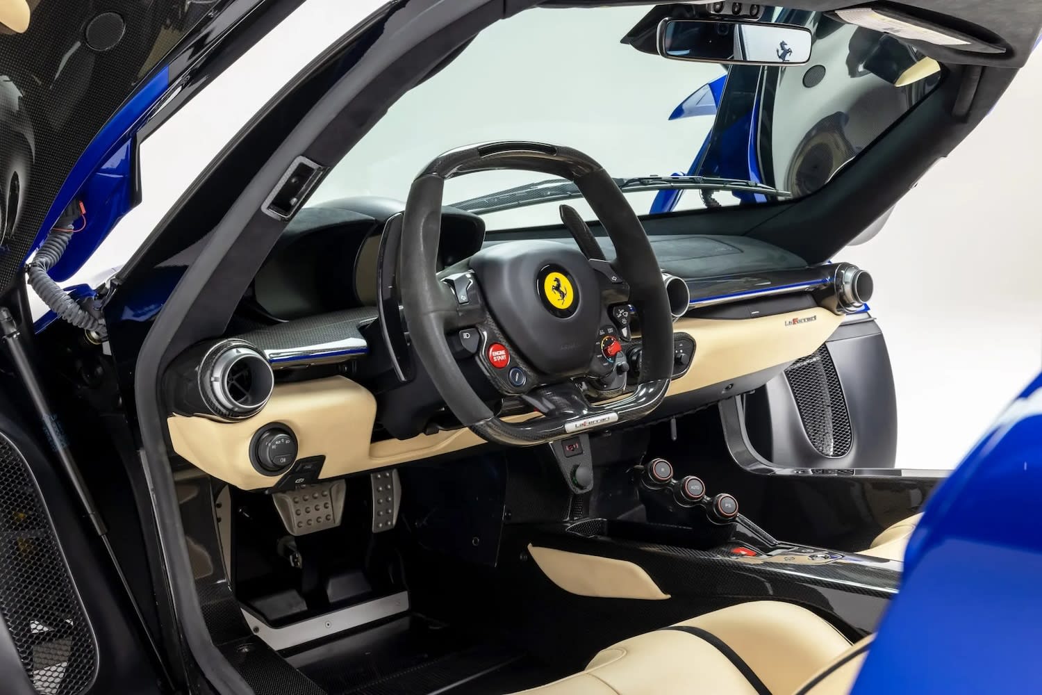 2014-ferrari-laferrari-12-952081.jpg