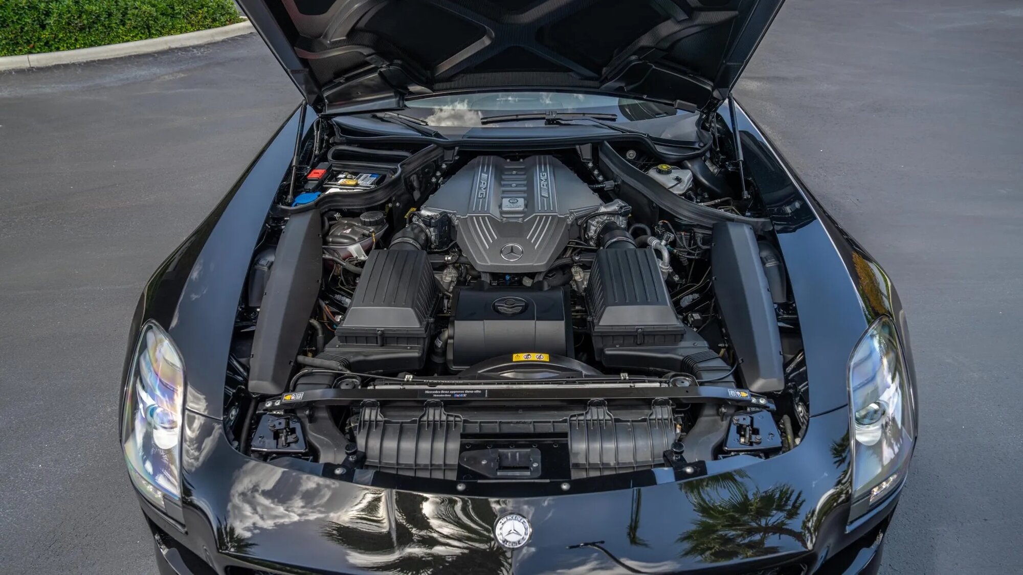2015_mercedes-benz_sls-amg-gt-final-edition-anh-3.jpg