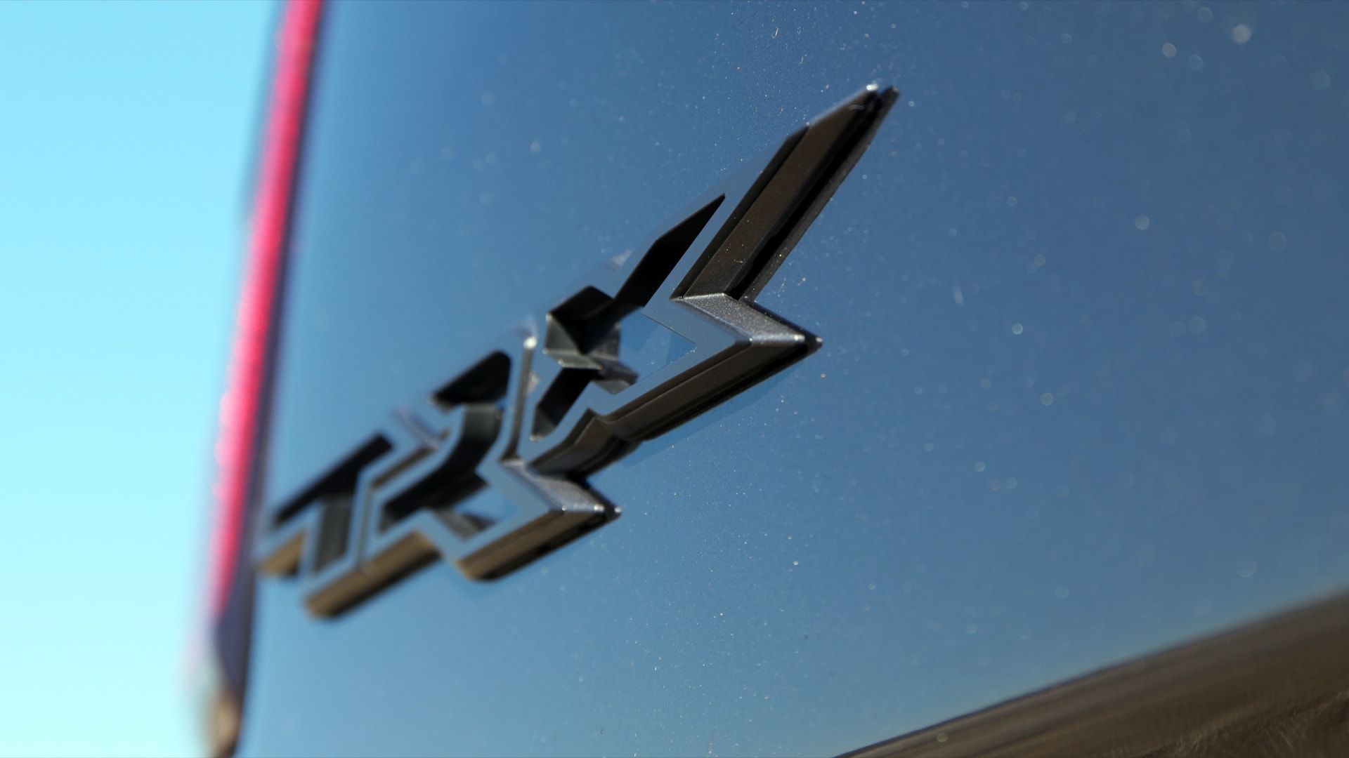 2021-ram-trx-431697-2.jpg