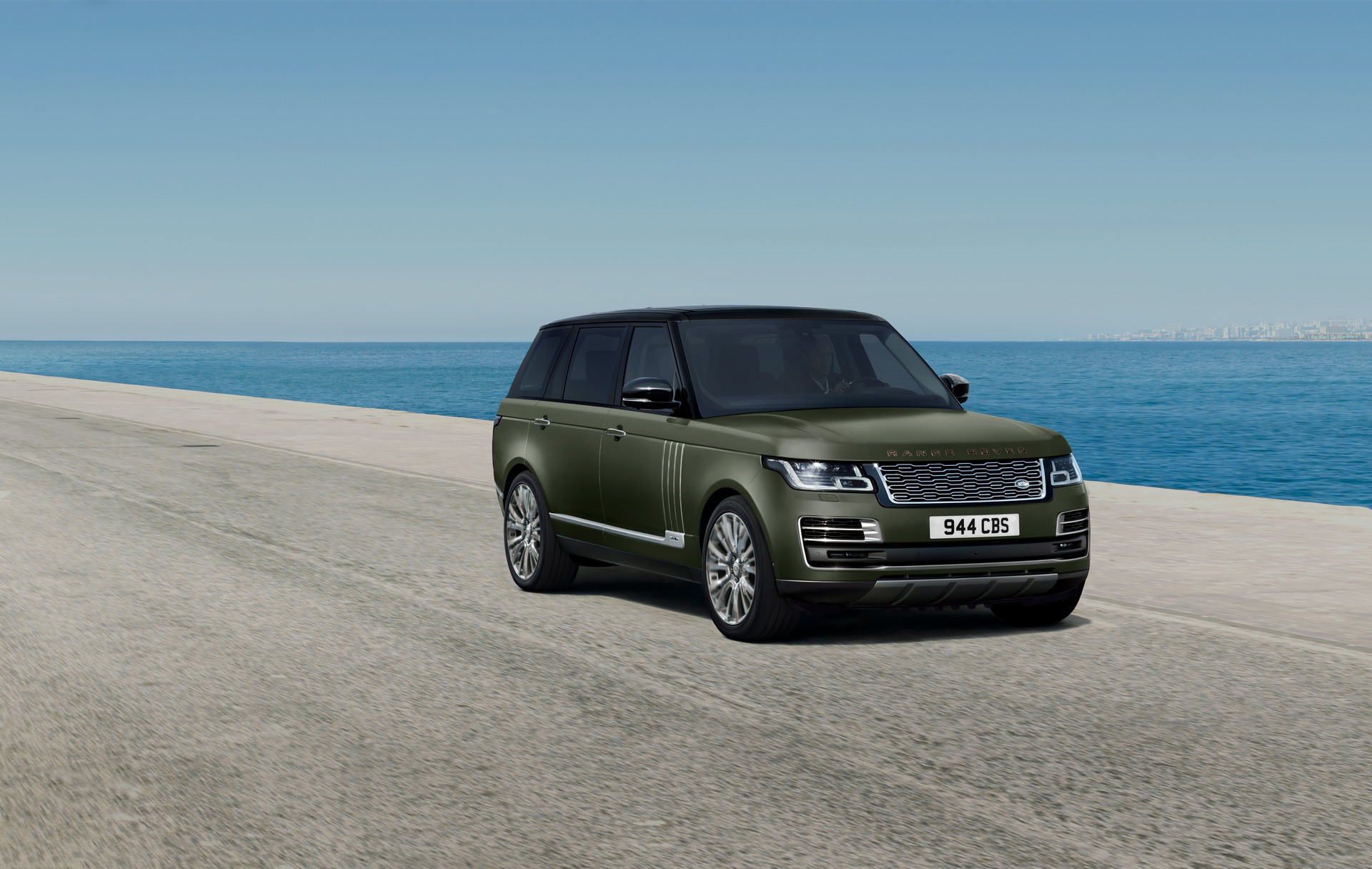2021-range-rover-svautobiography-ultimate-editions-1.jpg