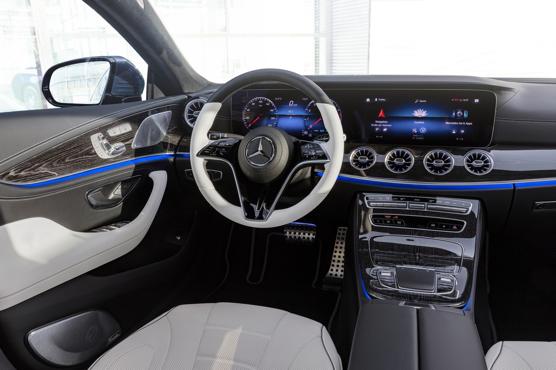 2022-Mercedes-CLS-15.jpg