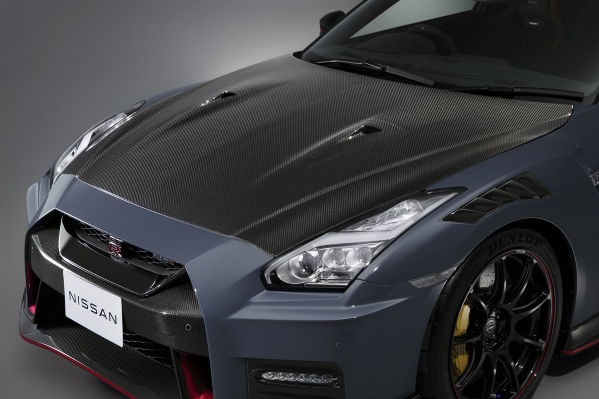 2022-Nissan-GT-R-Nismo-37.jpg