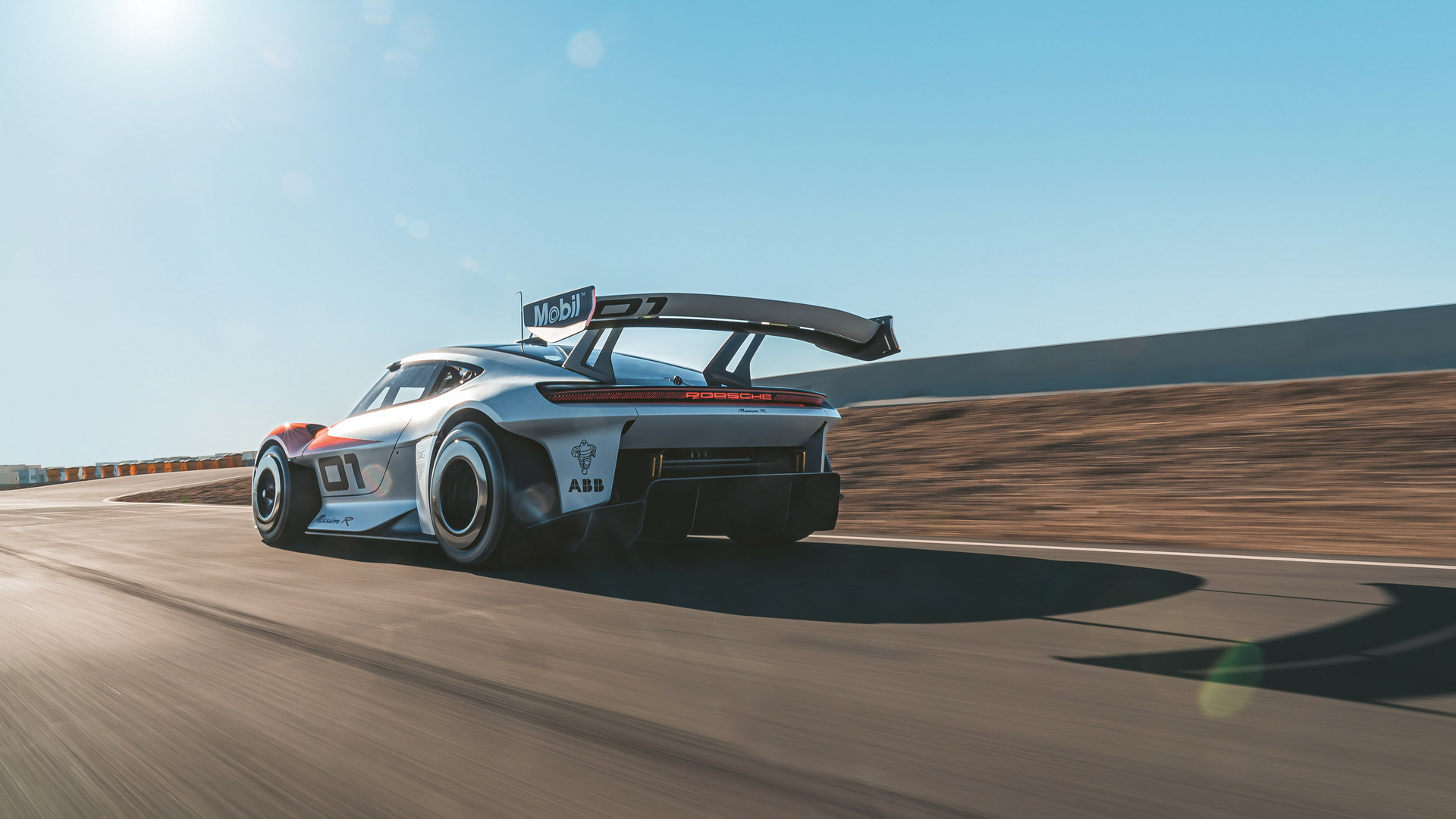 2022-Porsche-Mission-R.jpg