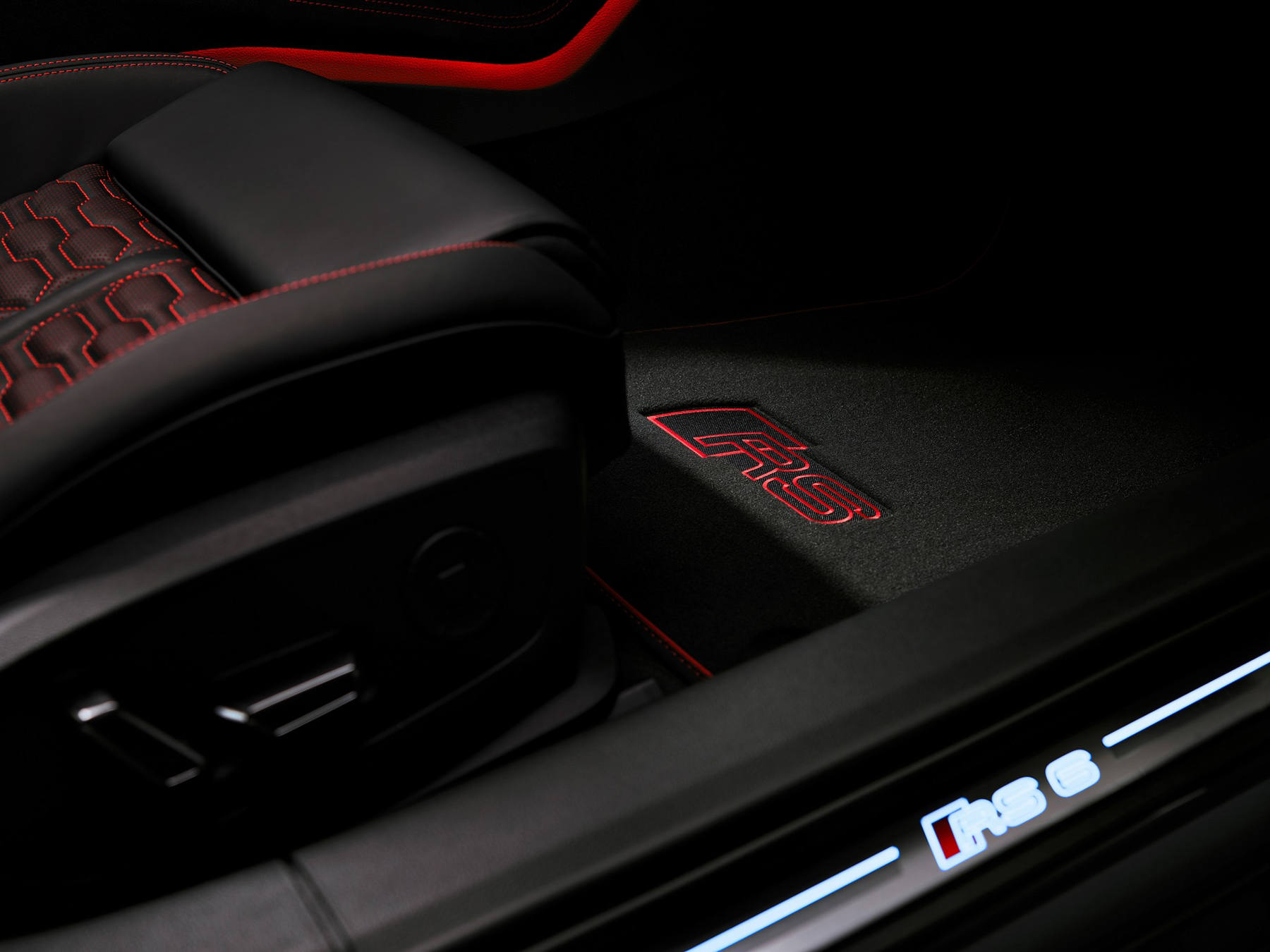 2023-Audi-RS6-RS7-Performance-508.jpg