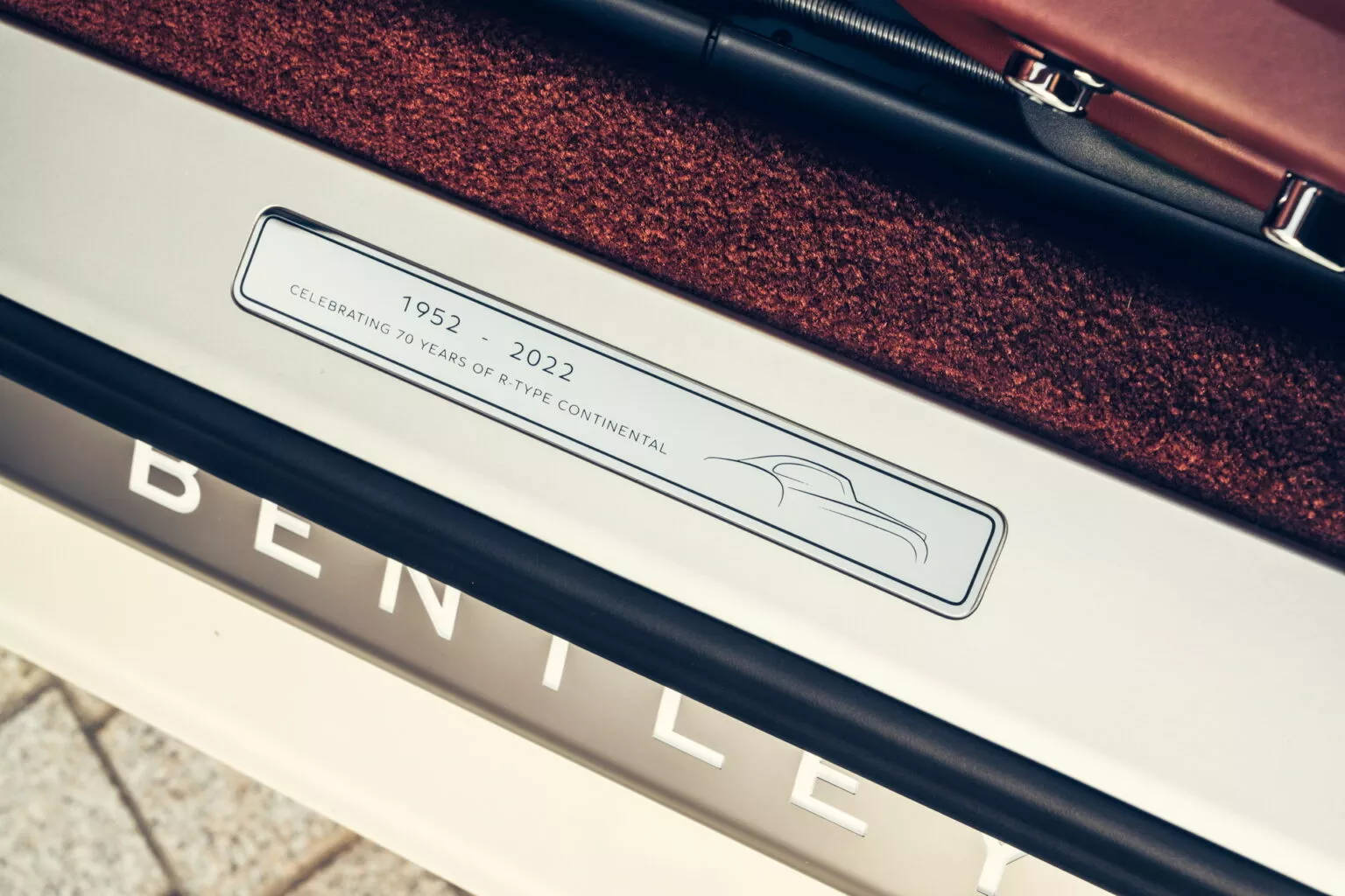 2023-Bentley-Continental-GT-JAS-949-09.jpg