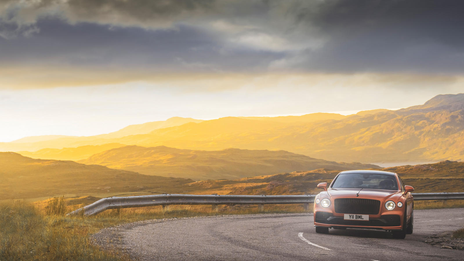 2023-Bentley-Flying-Spur-Speed-12.jpg