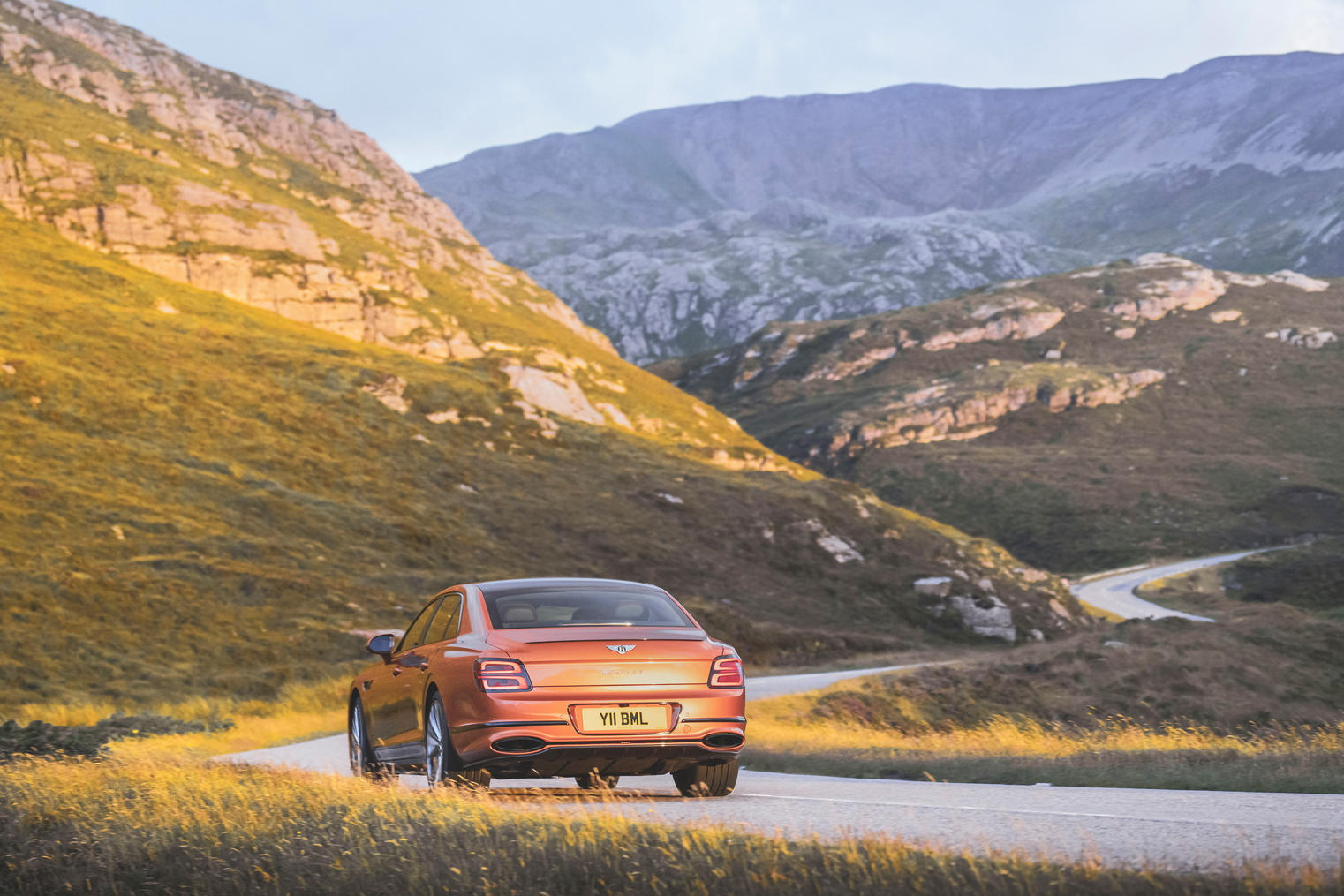 2023-Bentley-Flying-Spur-Speed-13.jpg