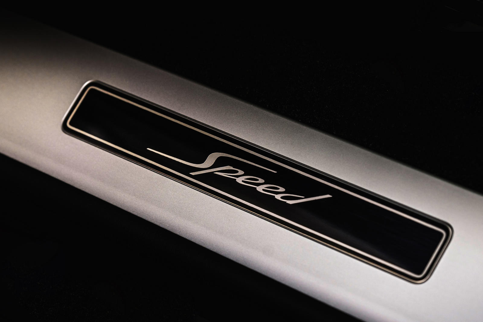 2023-Bentley-Flying-Spur-Speed-5.jpg