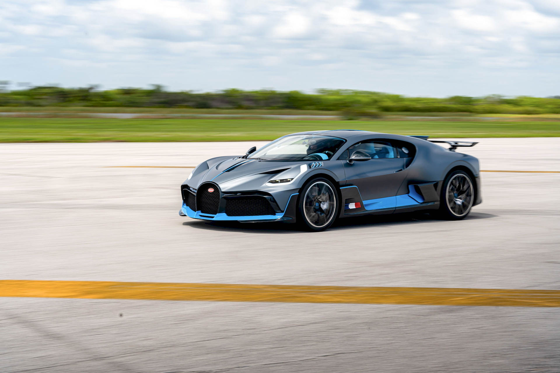 2023-Bugatti-400-KMH-Event-15.jpg
