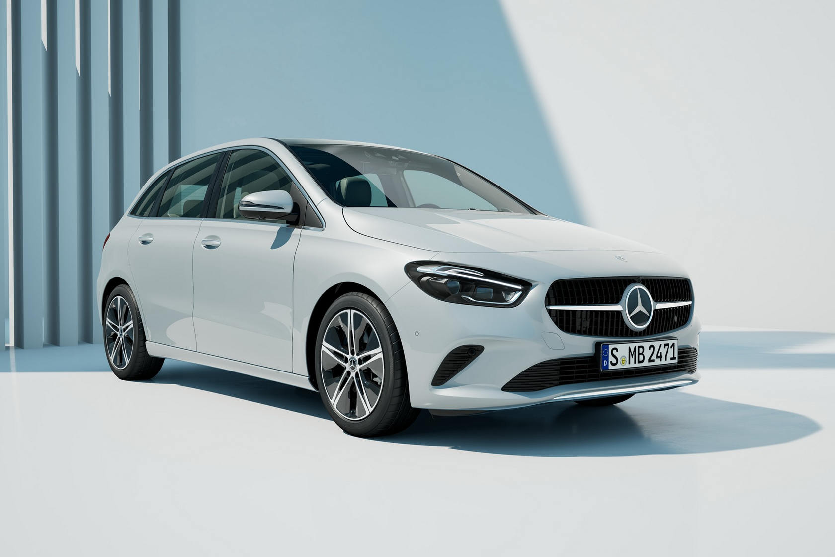 2023-Mercedes-B-Class-10.jpg