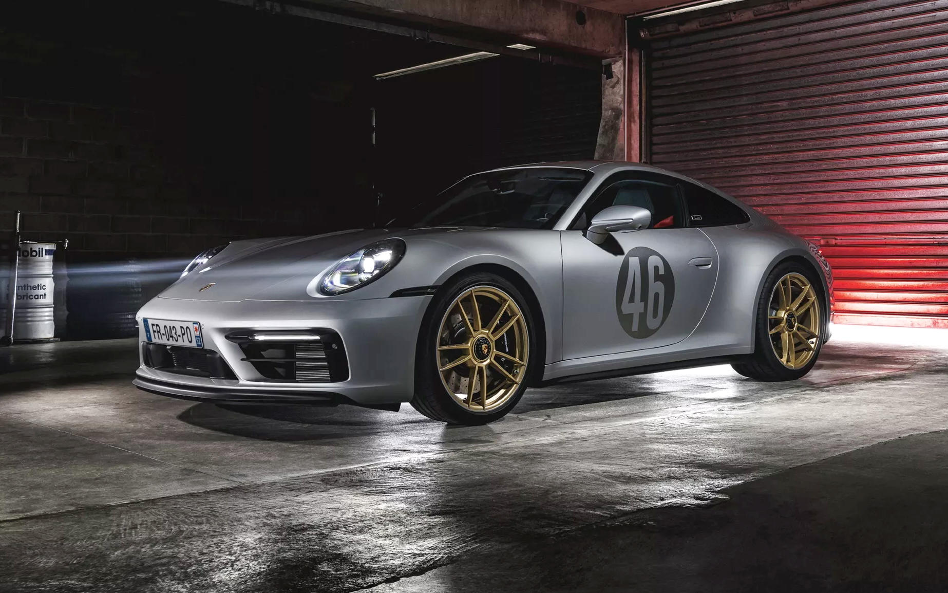 2023-Porsche-911-Carrera-GTS-Le-Mans-Centenaire-Edition-France-1.jpg