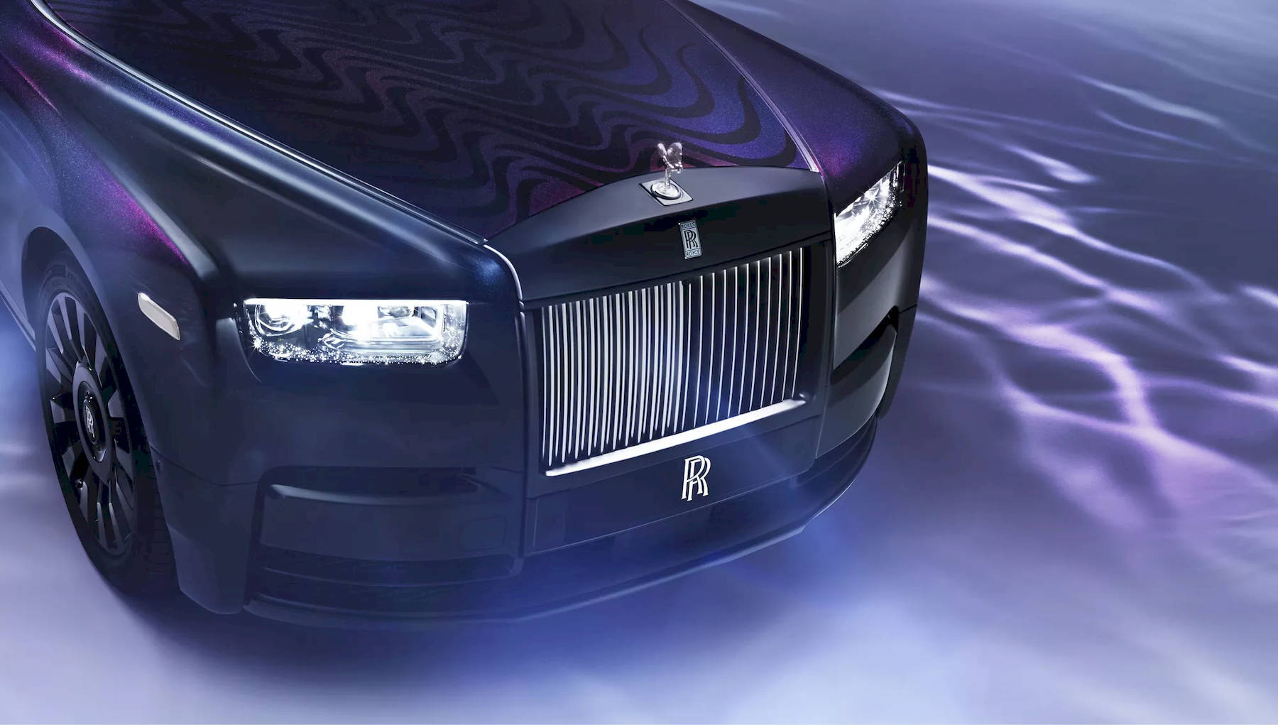 2023-Rolls-Royce-Phantom-Syntopia-7.jpg