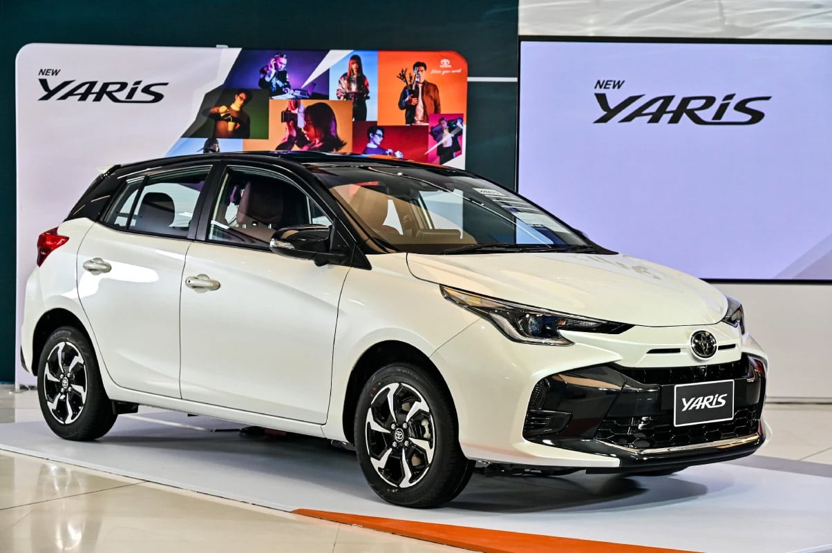 2023-Toyota-Yaris-facelift-Premium-S-Thailand-debut-3.jpg