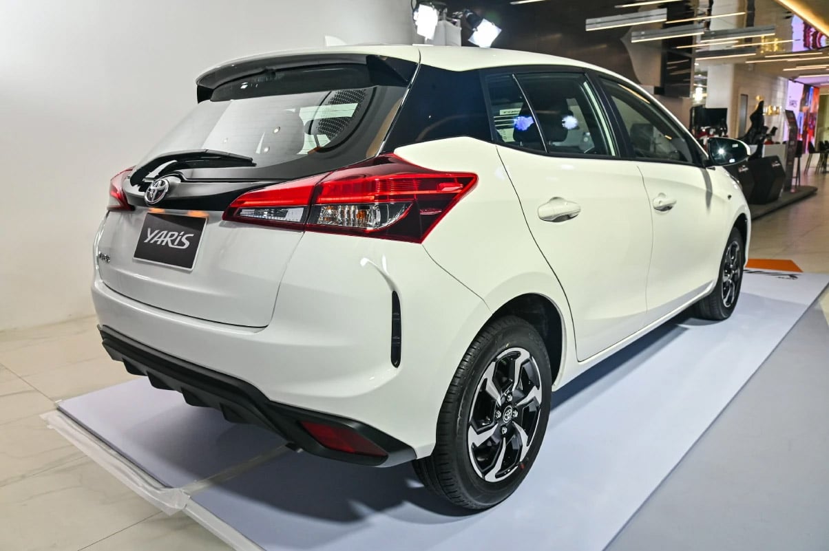 2023-Toyota-Yaris-facelift-Sport-Thailand-debut-3.jpg