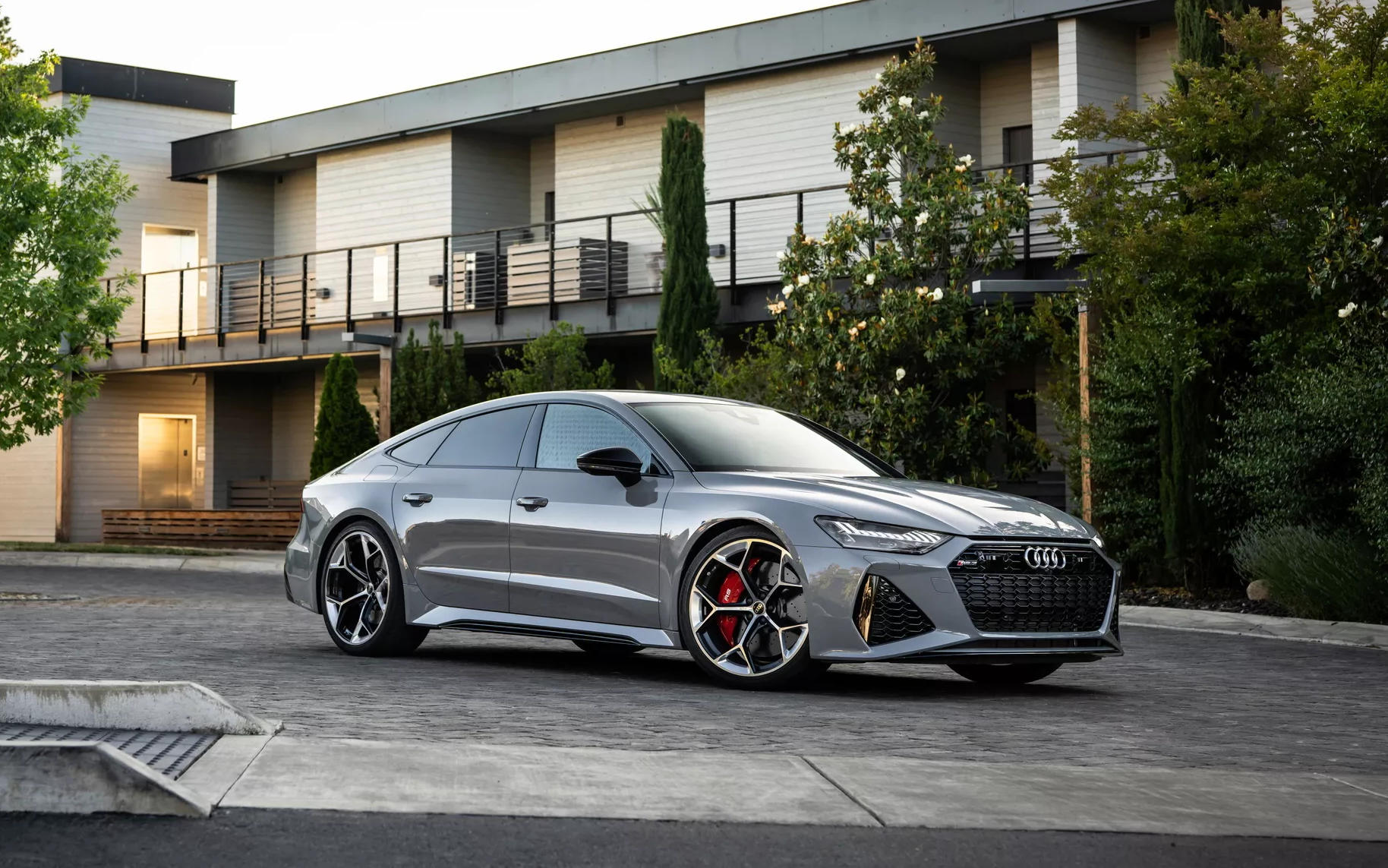 2024-Audi-RS7-Performance-USA-1.jpg