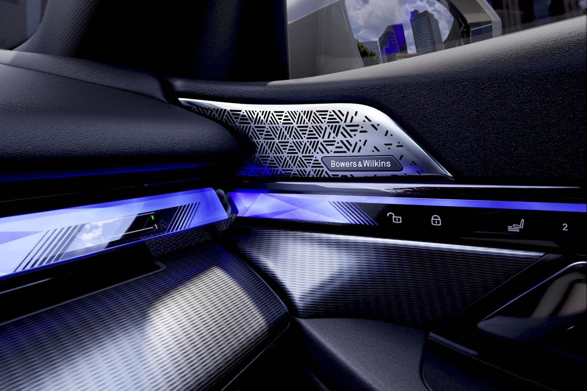 2024-BMW-5-Series-with-Bowers-Wilkins-sound-system-1.jpg