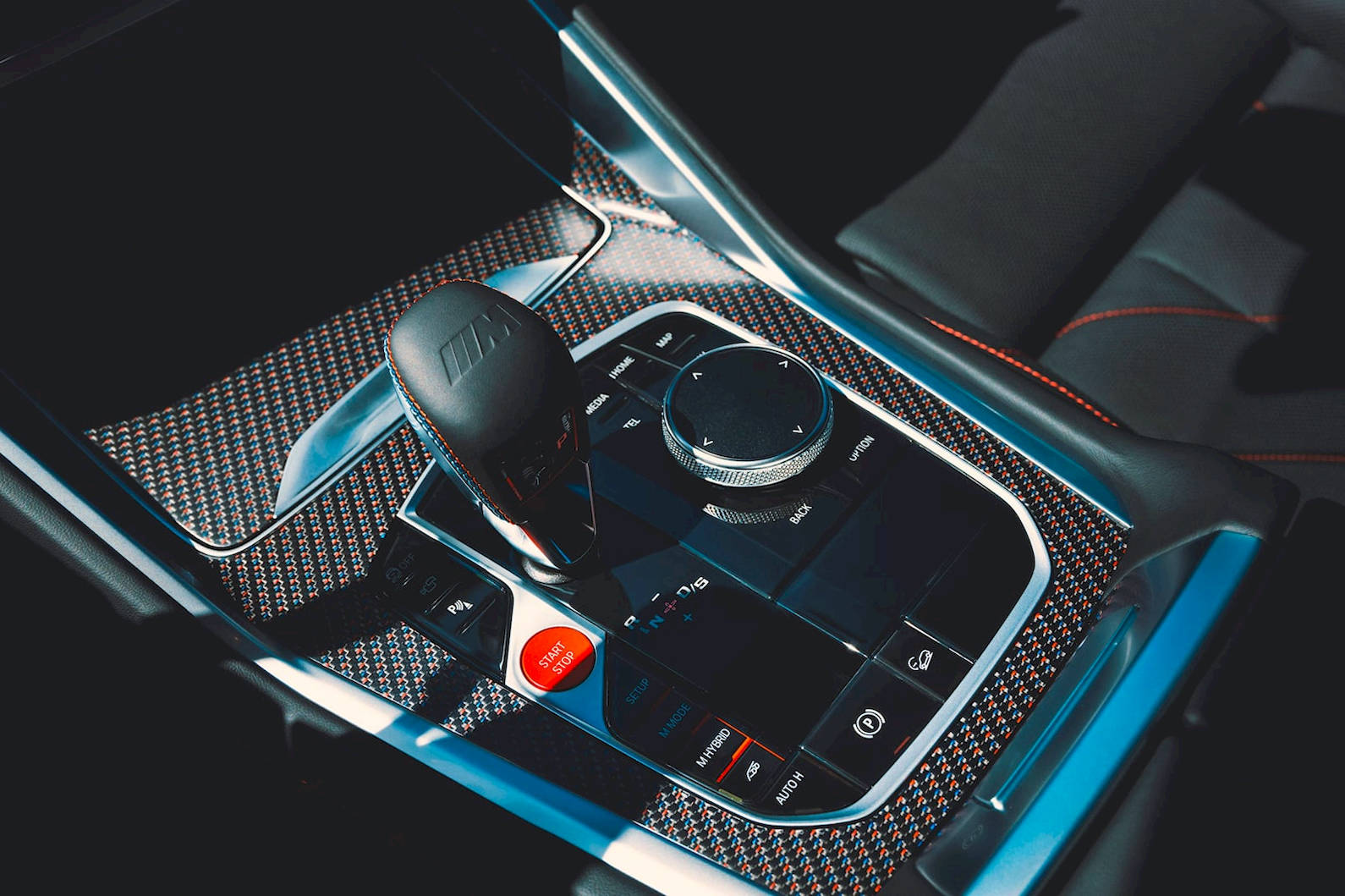 2024-BMW-XM-Label-Red-08.jpg