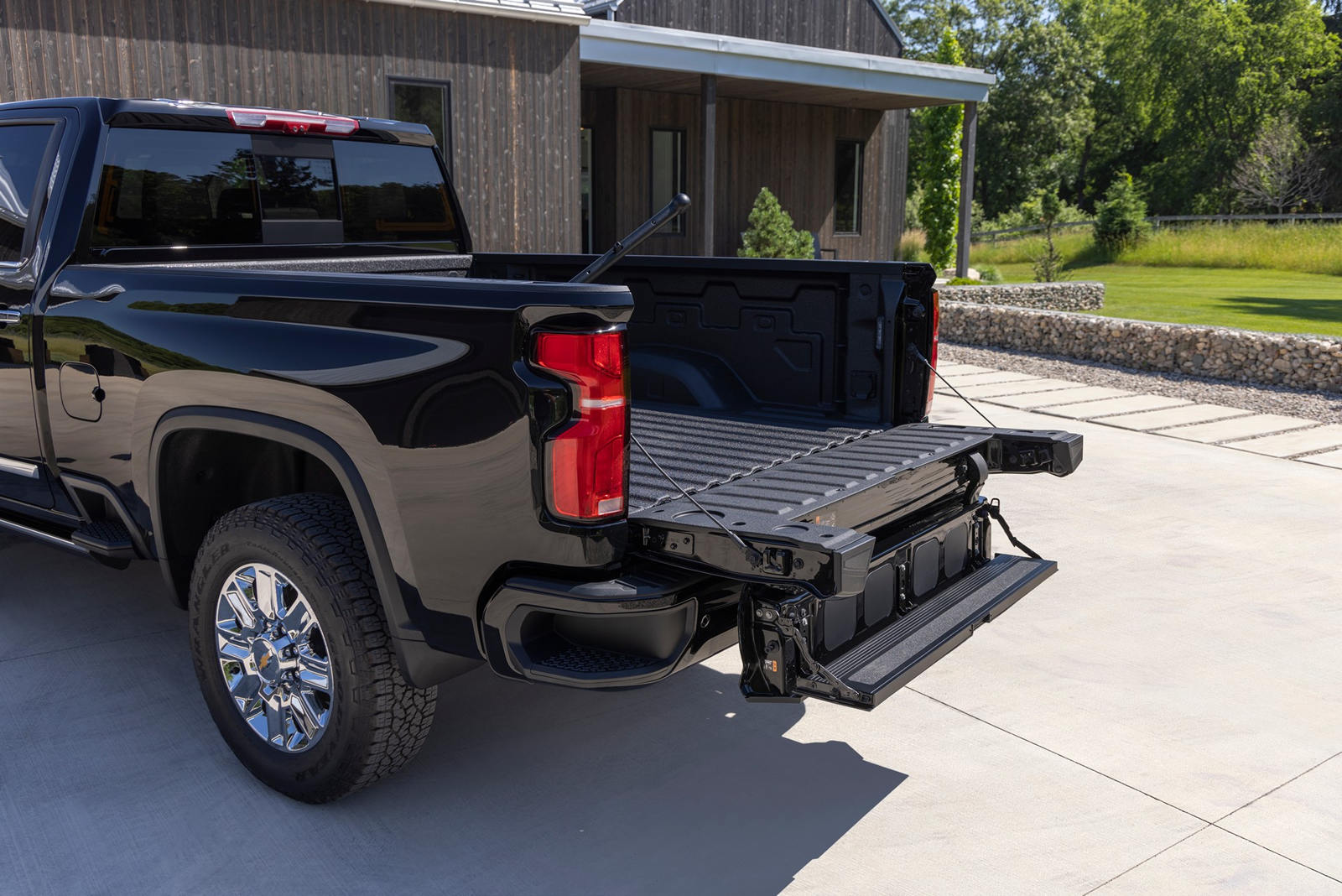 2024-Chevrolet-Silverado-HD-20.jpg