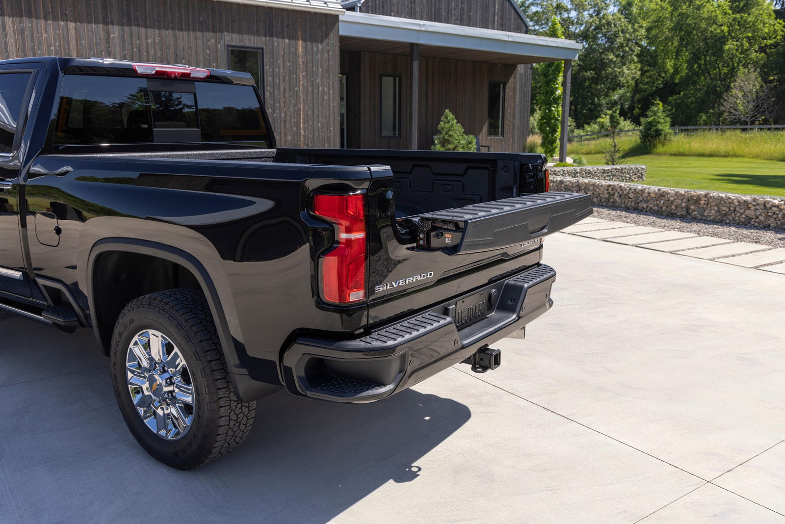 2024-Chevrolet-Silverado-HD-25.jpg
