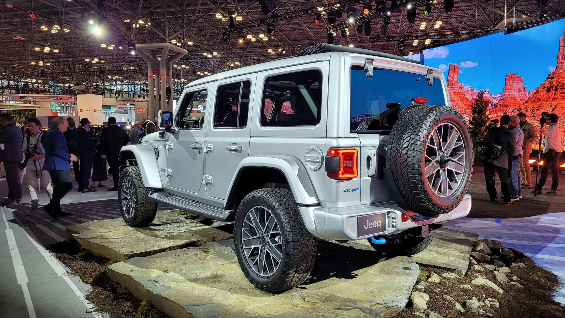 2024-jeep-wrangler-facelift-nyc-16.jpg