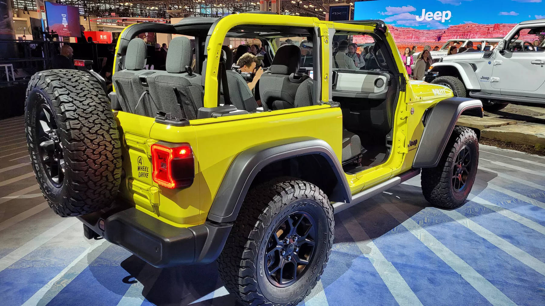 2024-jeep-wrangler-facelift-nyc-3-2048x1152.jpg