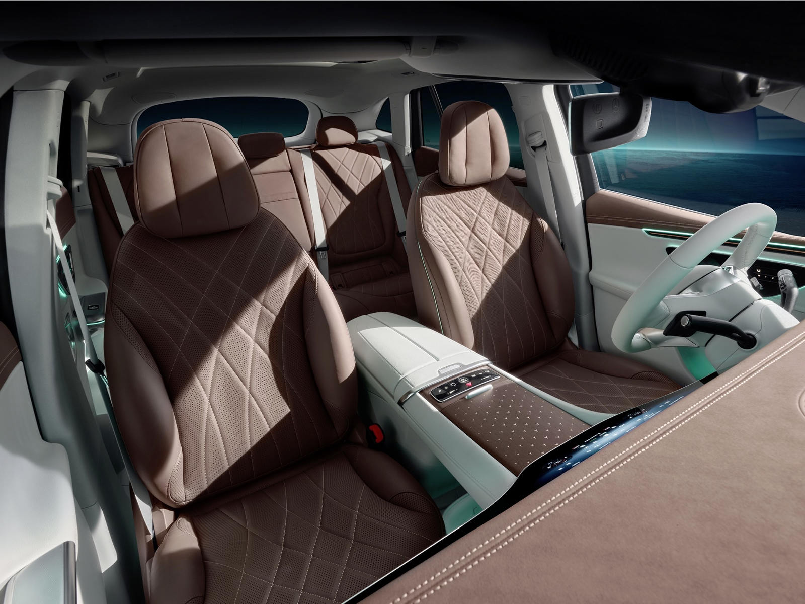 2024-Mercedes-Benz-EQE-SUV-19.jpg