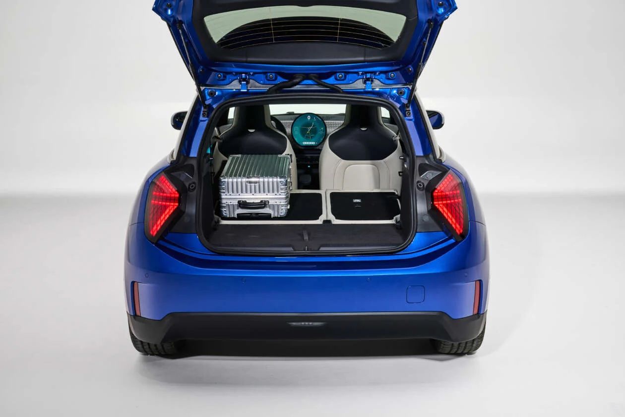 2024-MINI-Cooper-EV-debut-70-1260x840.jpg