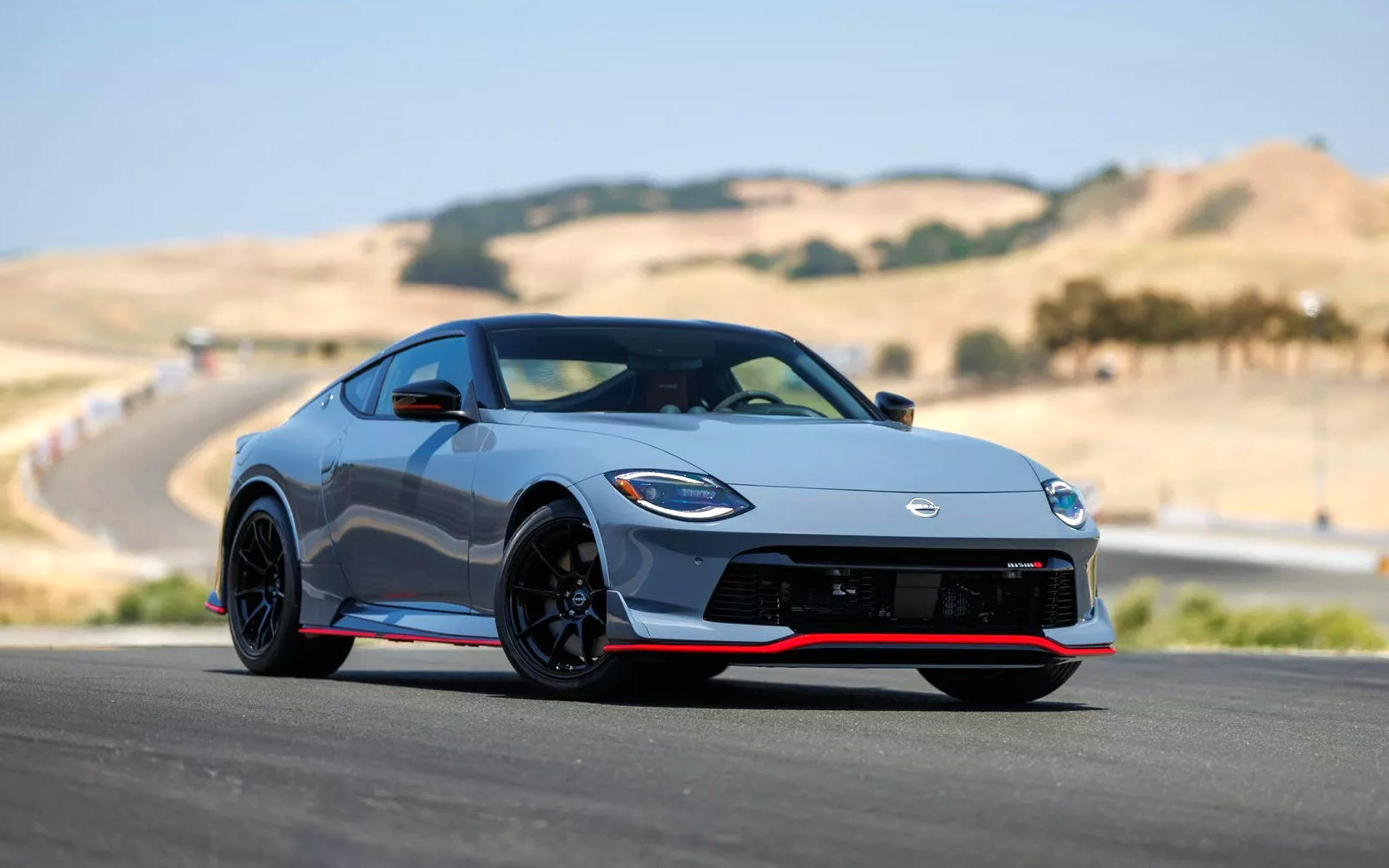 2024-Nissan-Z-Nismo-29.jpg