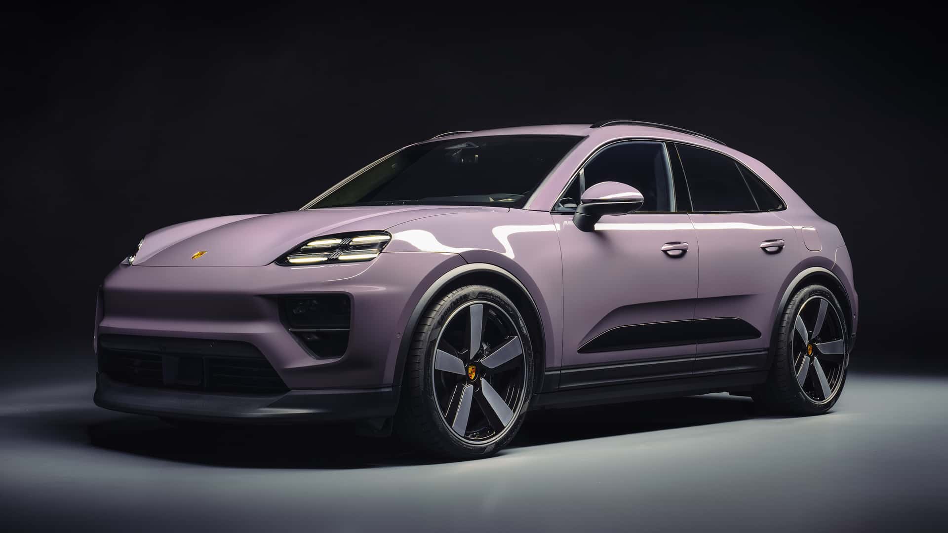 2024-porsche-macan-ev.jpg