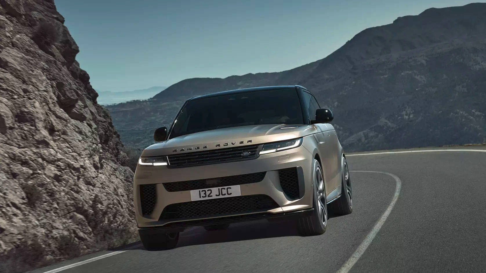 2024-range-rover-sport-sv-00001.jpg