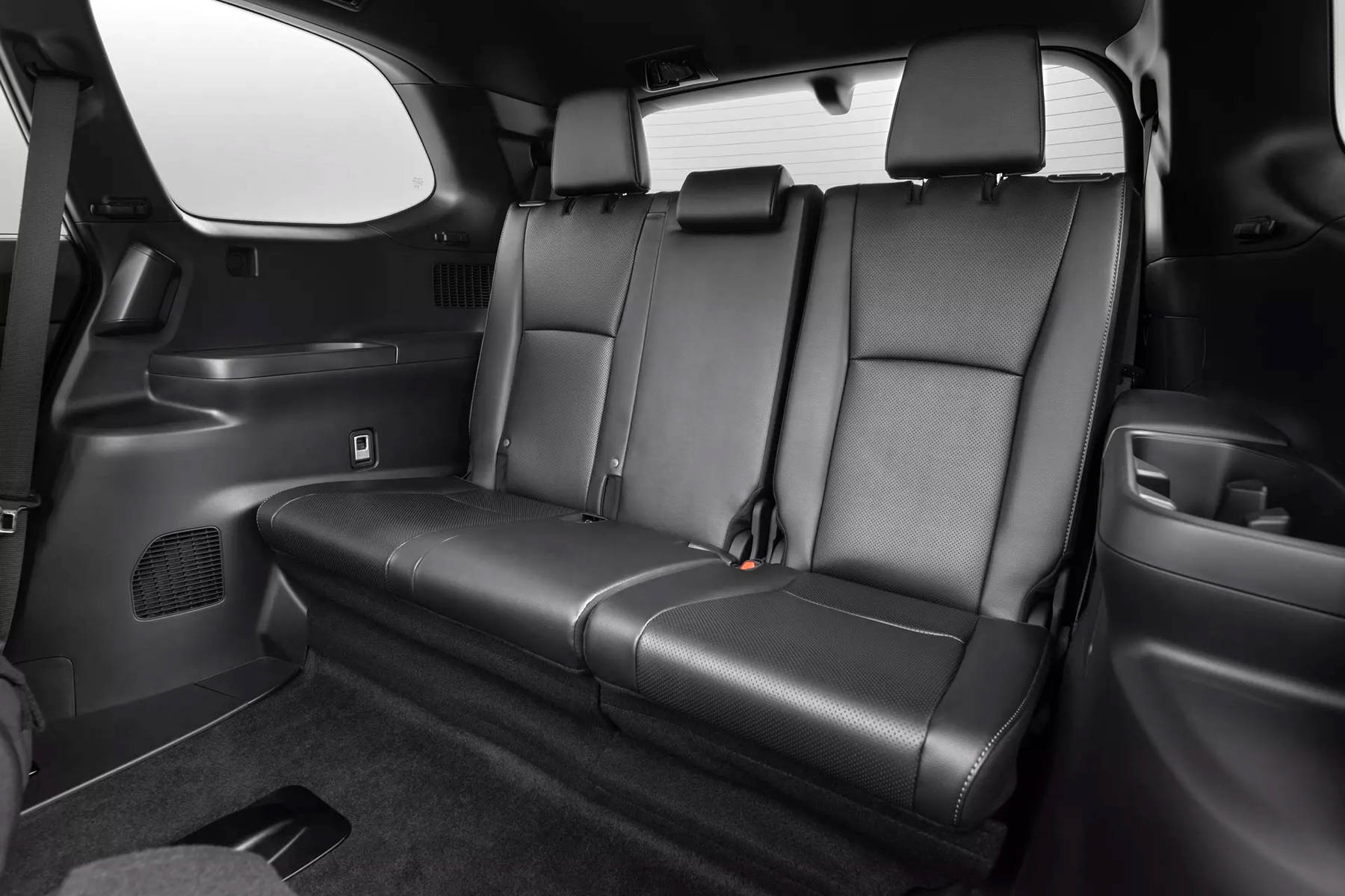 2024-Toyota-Grand-Highlander-15.jpg