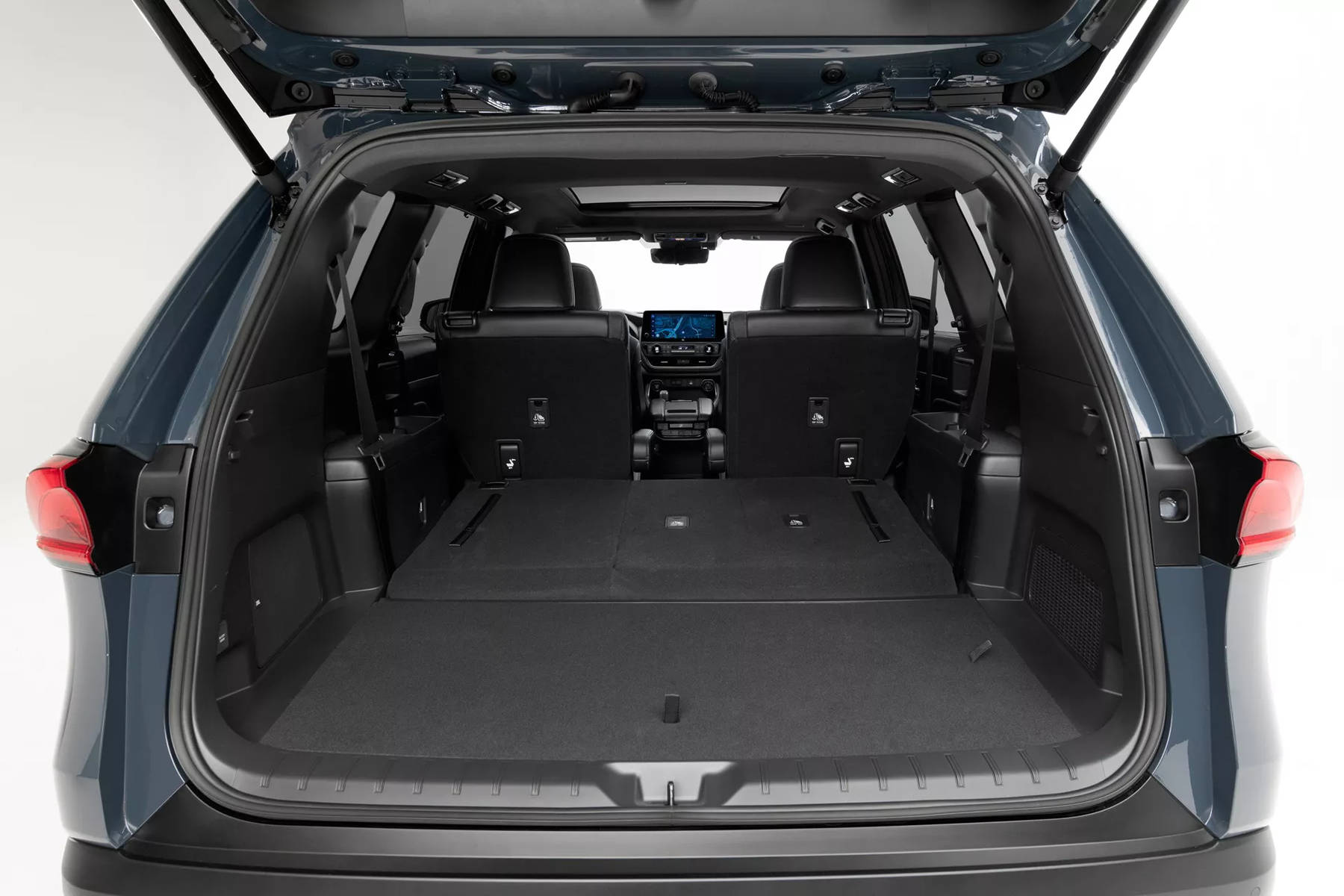 2024-Toyota-Grand-Highlander-24.jpg