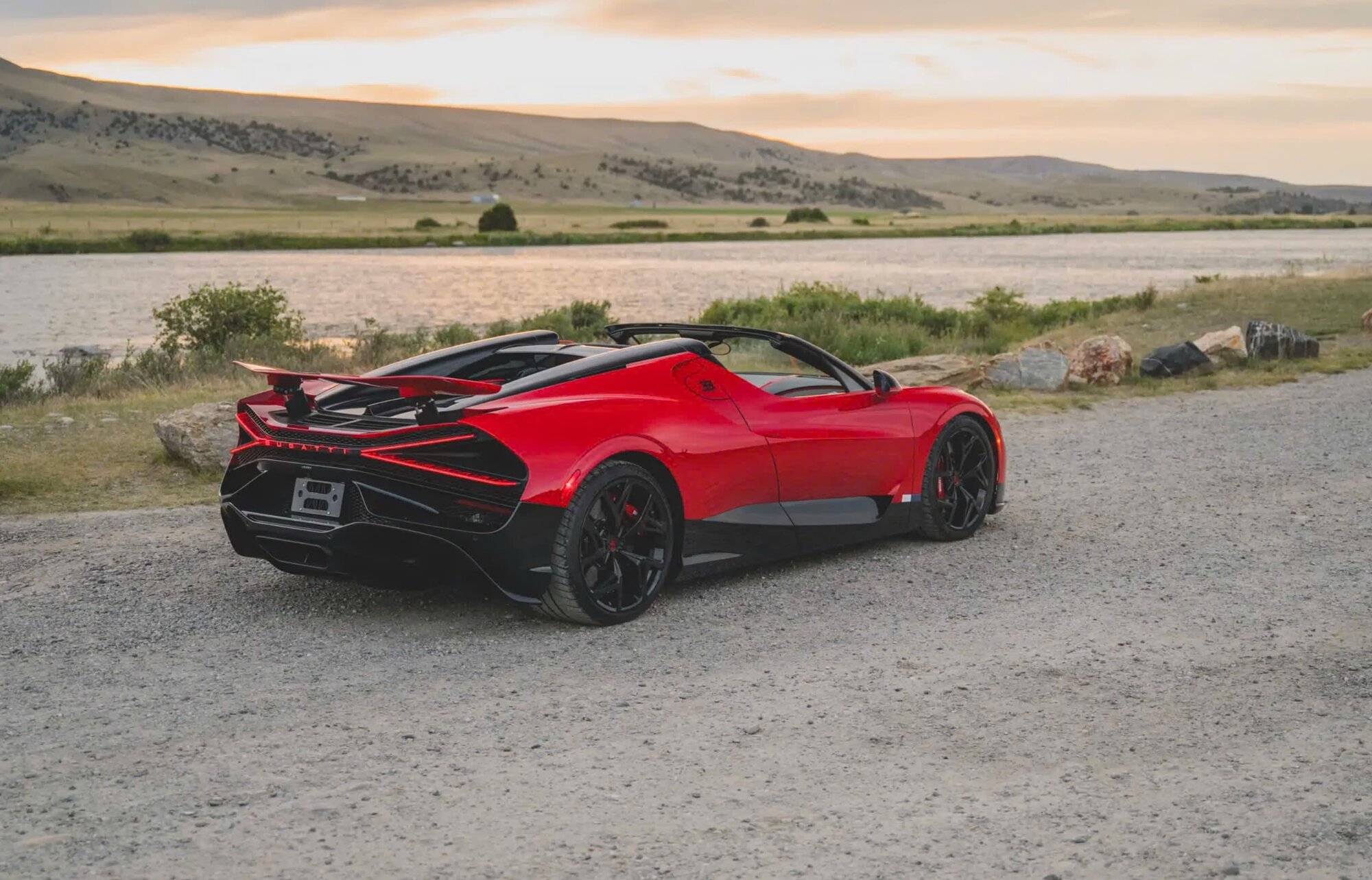 2025-bugatti-mistral.png-4.jpeg