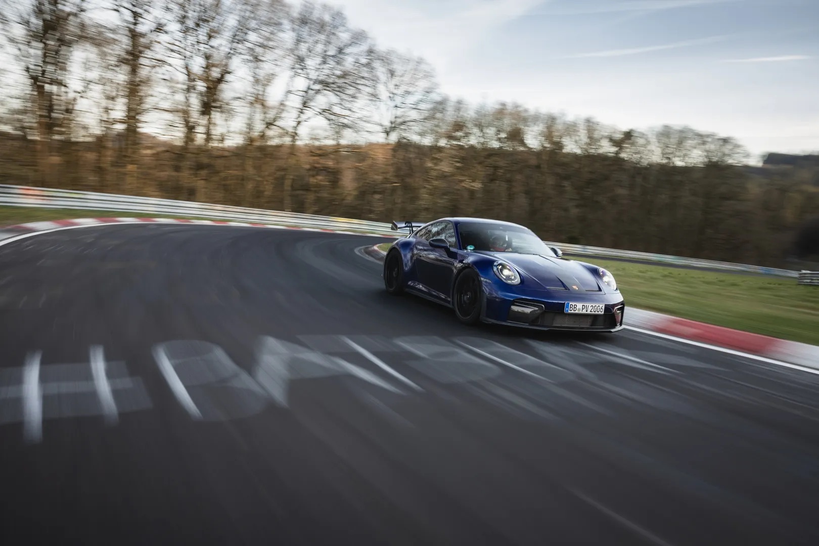 2025-porsche-911-gt3-manual-record-16.jpeg