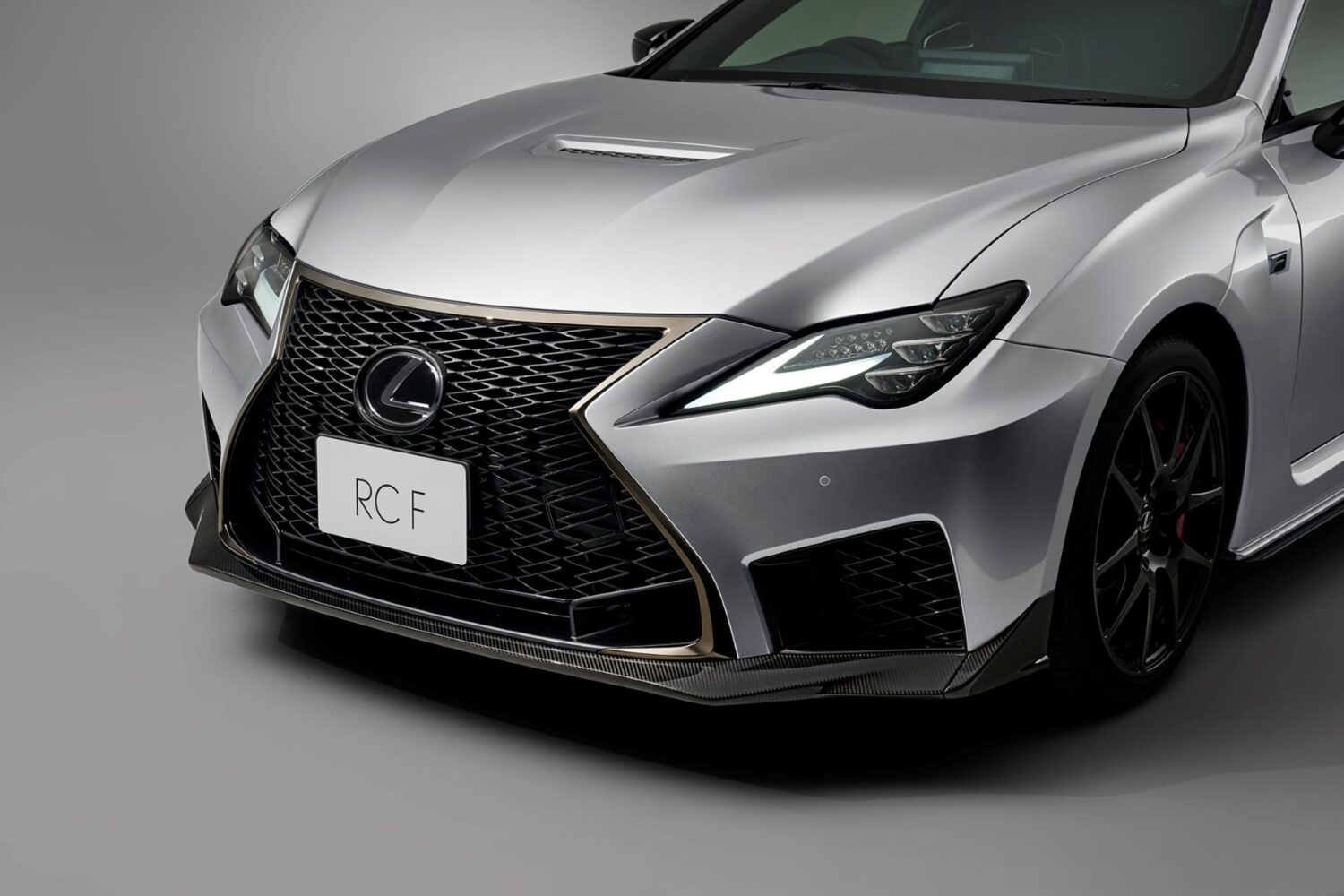 2025_Lexus_RCF_FinalEdition_005.jpg