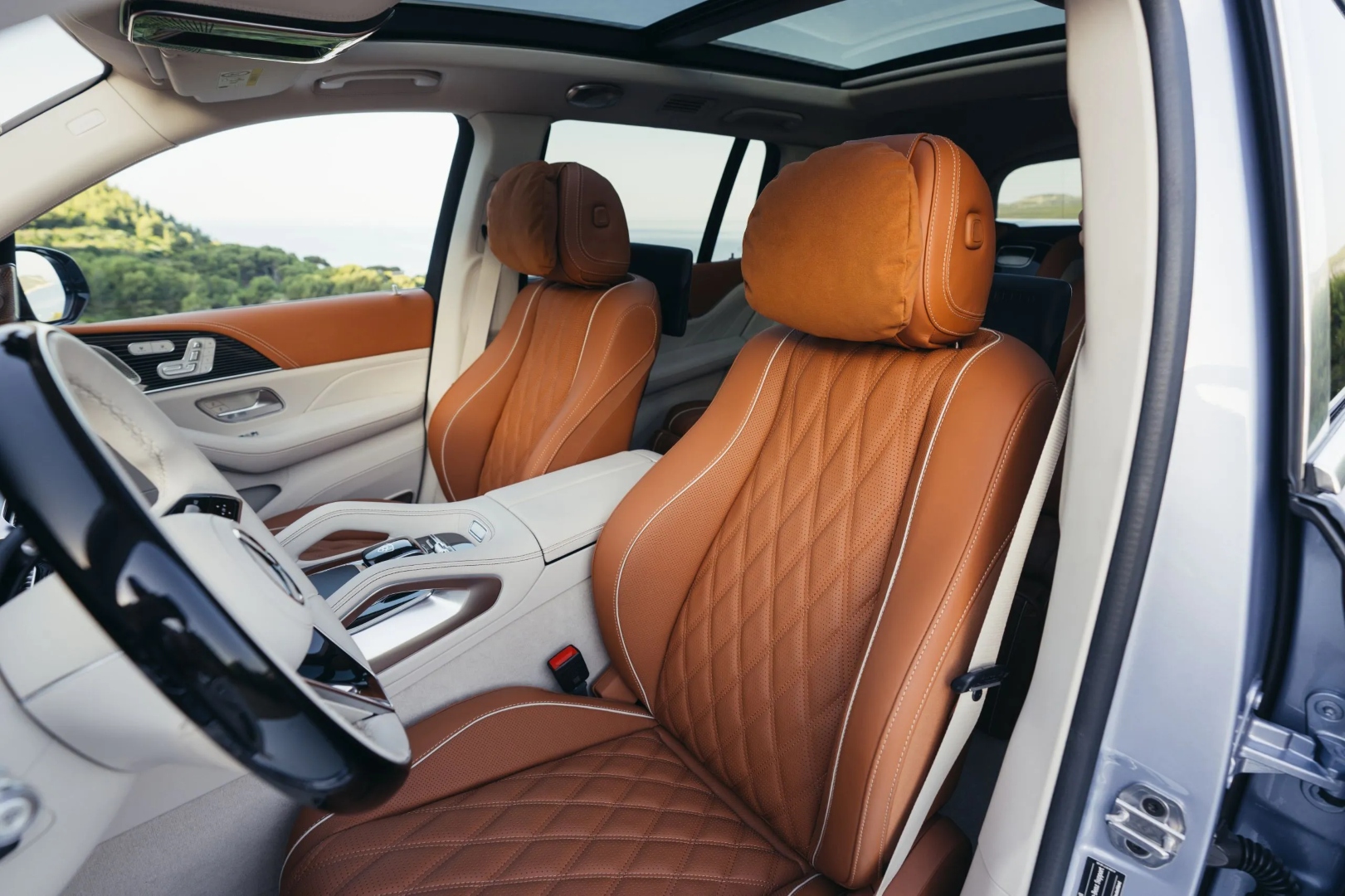 2026-Mercedes-Maybach-GLS-680-53 (Large).jpeg