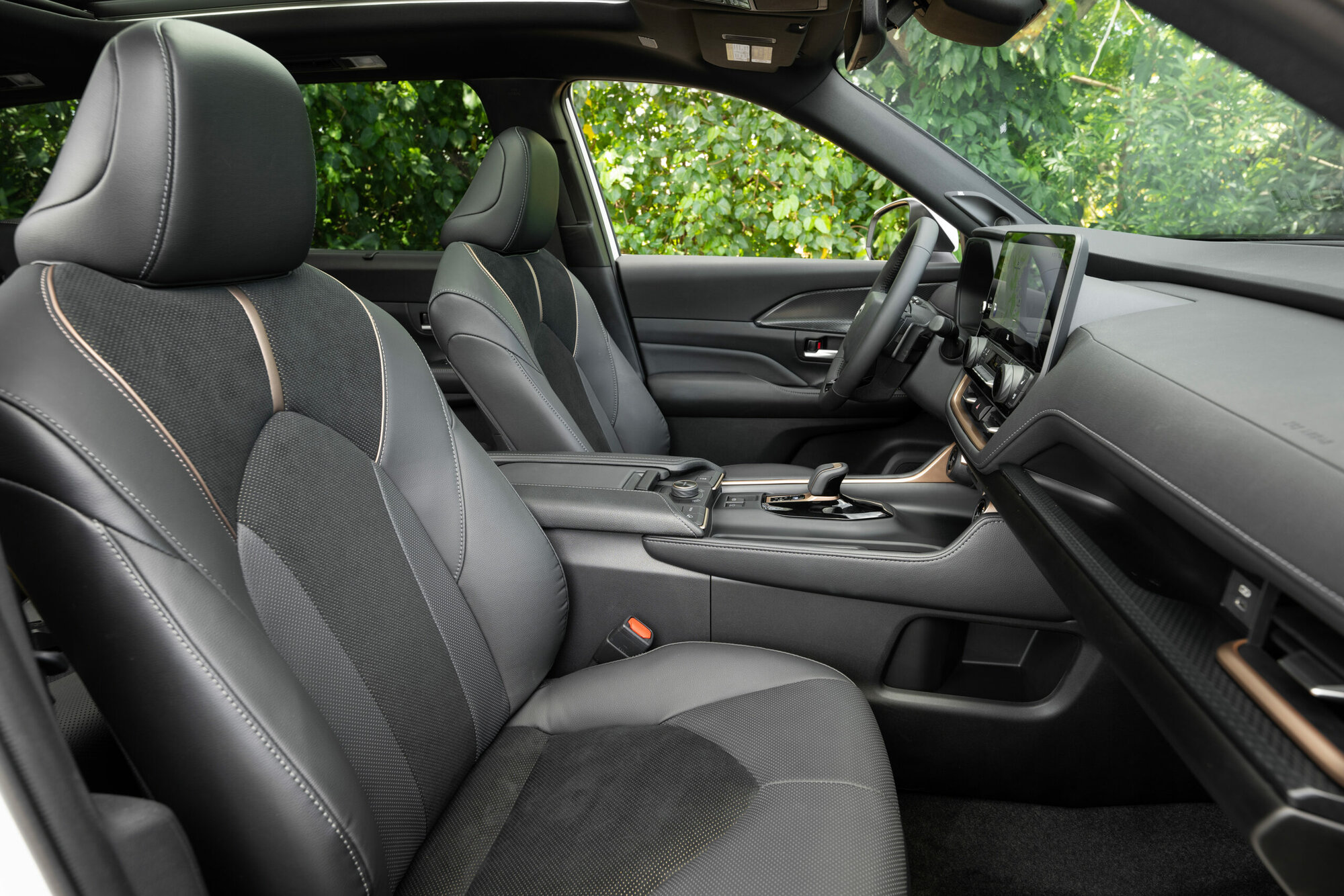 2026_Toyota_GrandHighlander_Limited_Black_401-scaled.jpg