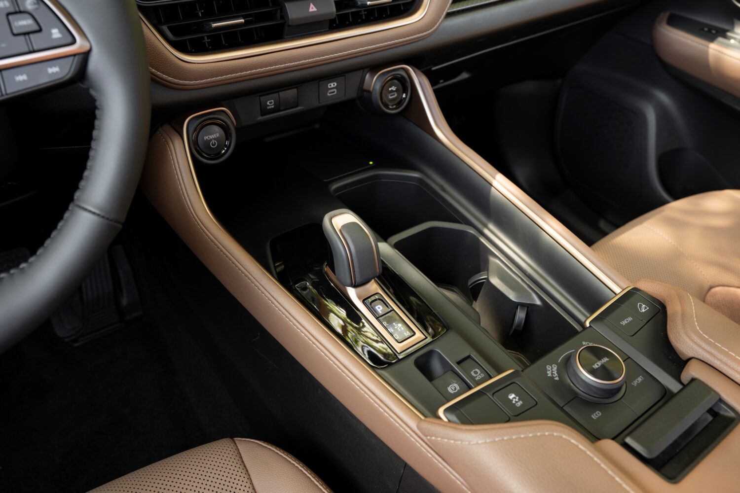 2026_Toyota_GrandHighlander_Platinum_Portobello_012-1500x1000.jpg