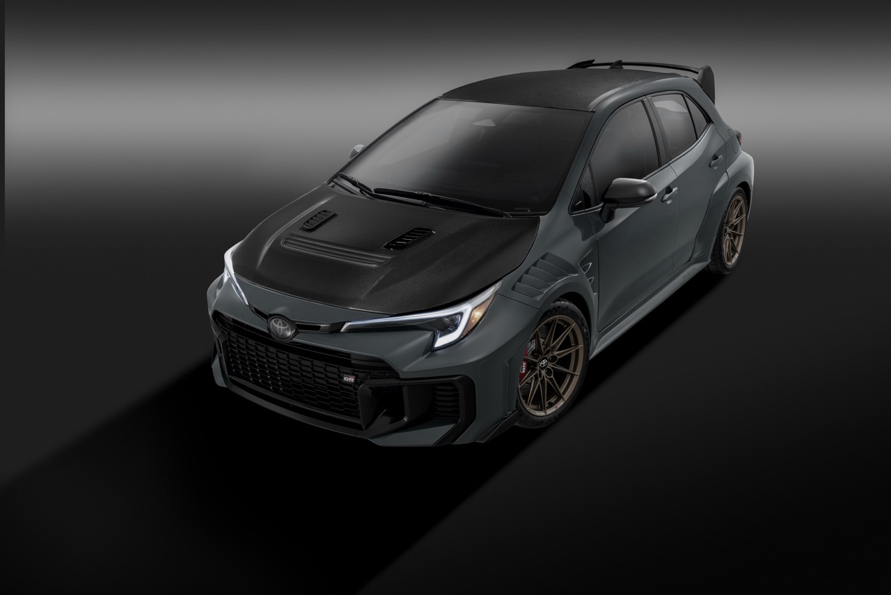 2026_Toyota_GRMN_Corolla_Gravel_003 Large.jpeg