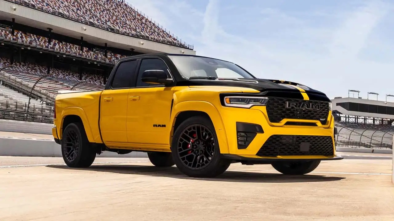 2027-ram-1500-rumble-bee-srt.jpeg